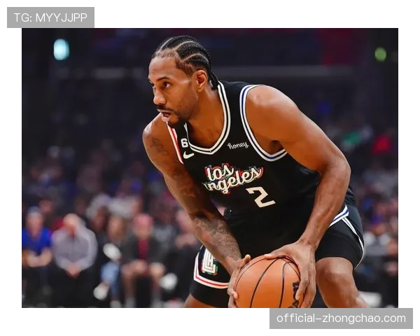 在洛杉矶快船新主场,观众通过手机AR应用“点亮”加油特效并同步至转播画面 在洛杉矶快船新主场,观众通过手机AR应用“点亮”加油特效并同步至转播画面